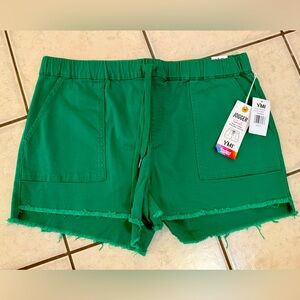 YMI Women's Vibrant Green Jogger Shorts Size XL
